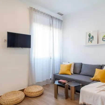 New 4 Pax Front Station Wifi Διαμέρισμα *