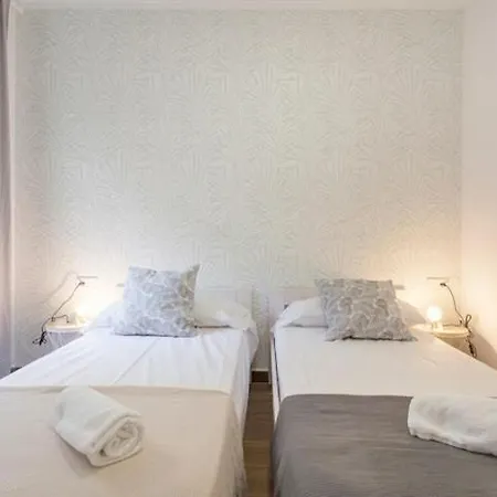 Διαμέρισμα New 4 Pax Front Station Wifi *