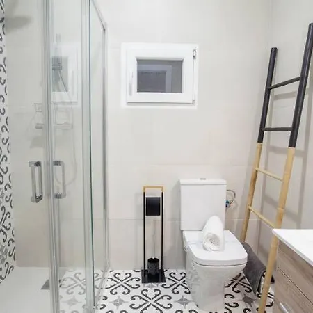 New 4 Pax Front Station Wifi Διαμέρισμα