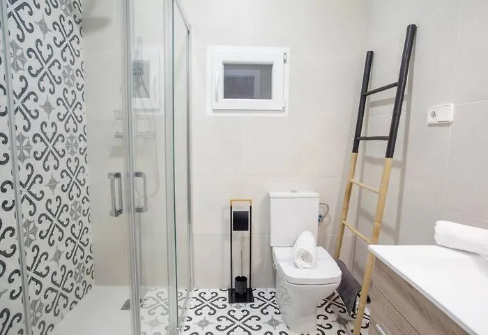 New 4 Pax Front Station Wifi Apartamento